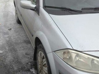 2007 Renault Megane II Рестайлинг, серебристый, 450500 рублей, вид 3