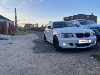 2011 BMW 1 серии 116i I (E81/E82/E87/E88) Рестайлинг, белый, 1200000 рублей, вид 3