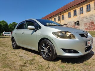 2007 Toyota Auris I, серебристый, 700000 рублей, вид 4