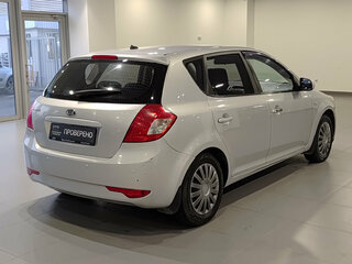 2010 Kia Ceed I Рестайлинг, серебристый, 549000 рублей, вид 5