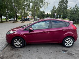 2008 Ford Fiesta Mk6, красный, 600000 рублей, вид 3