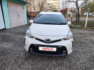 2016 Toyota Prius Alpha I (ZVW40/41) Рестайлинг, белый, 1800000 рублей, вид 2