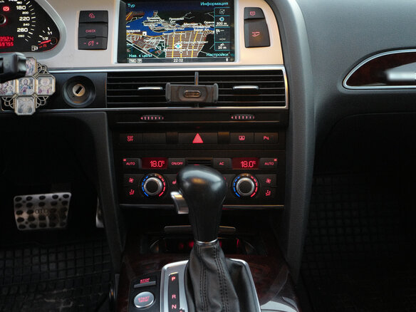 2010 Audi A6 III (C6) Рестайлинг, фиолетовый - вид 5