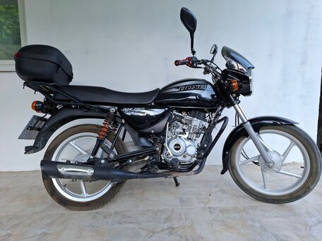 2017 Bajaj Boxer BM 150, чёрный, 95000 рублей, вид 2