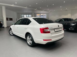2015 Skoda Octavia III (A7), белый, 1175000 рублей, вид 4