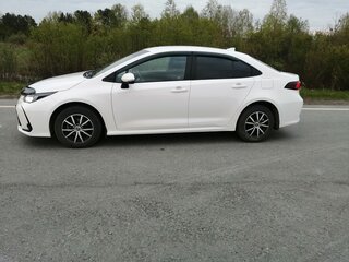 2020 Toyota Corolla XII (E210), белый, 2000000 рублей, вид 4
