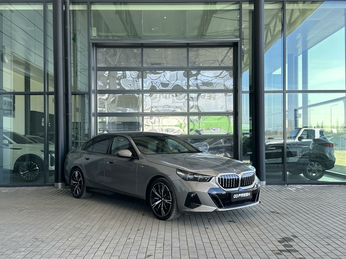 Открыть фотографии: BMW 5 серии VIII (G60/G61/G68)