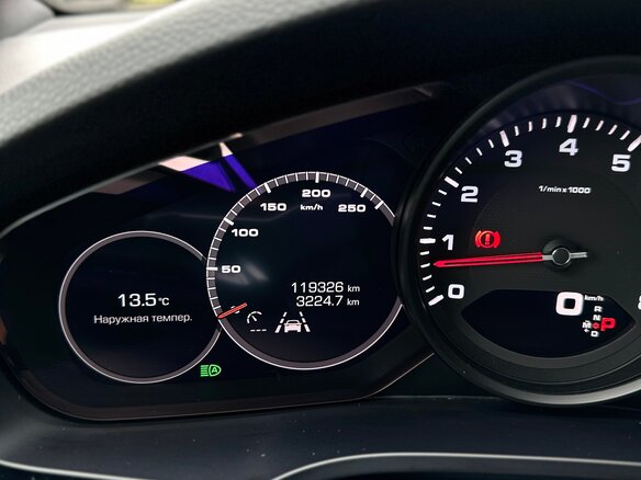 2019 Porsche Cayenne III, коричневый, 5900000 рублей - вид 5