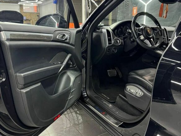2014 Porsche Cayenne Diesel II Рестайлинг (958), чёрный - вид 31