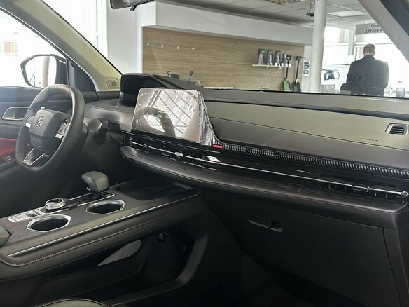 2024 Changan UNI-S I, красный, 3059900 рублей - вид 9