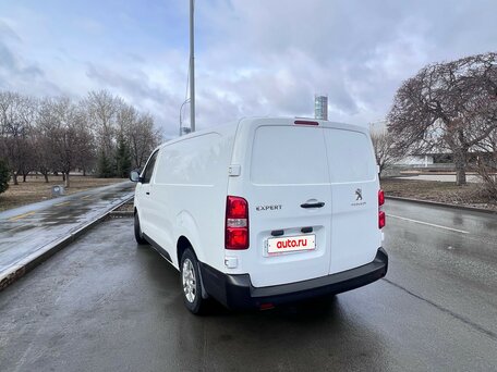 2018 Peugeot Expert, белый, 2500000 рублей, вид 4