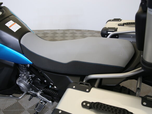 2025 CFMoto 800MT-X, синий - вид 13