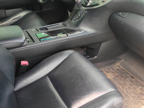 2011 Lexus RX 270 III, серый, 1700000 рублей - вид 4