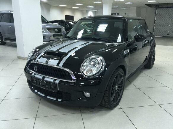2010 Mini Hatch Cooper S II (R56) Рестайлинг, чёрный