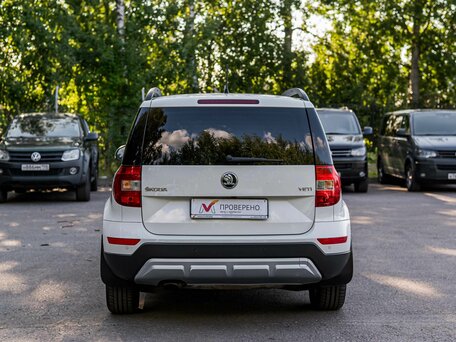 2014 Skoda Yeti I Рестайлинг, белый, 879000 рублей, вид 4