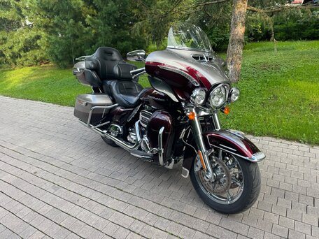 2015 Harley-Davidson CVO, серебристый, 1590000 рублей, вид 2