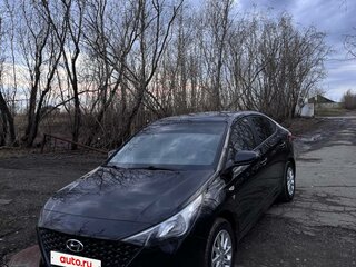2021 Hyundai Solaris II Рестайлинг, чёрный, 1380000 рублей, вид 2