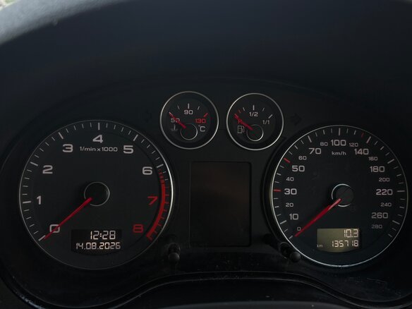 2012 Audi A3 II (8P) Рестайлинг 2, белый, 829000 рублей - вид 7
