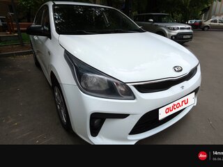 2018 Kia Rio IV, белый, 990000 рублей, вид 4