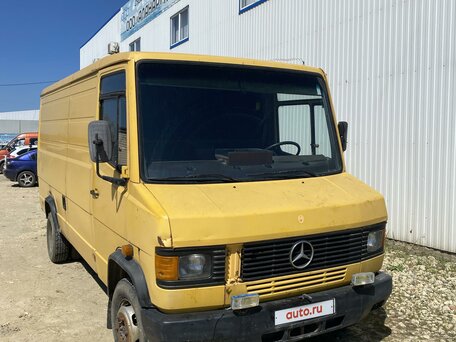 1990 Mercedes-Benz T2, жёлтый, 420000 рублей, вид 2