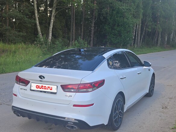 2019 Kia Optima IV Рестайлинг, белый, 1800000 рублей - вид 5