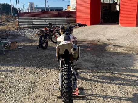 2013 Yamaha YZ450F, белый, 350000 рублей, вид 4