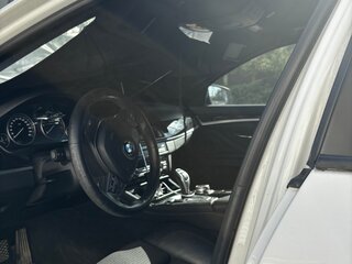 2010 BMW 5 серии 520d VI (F10/F11/F07), белый, 1700000 рублей, вид 5