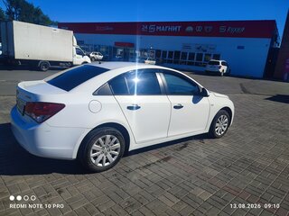 2011 Chevrolet Cruze I, белый, 500000 рублей, вид 4