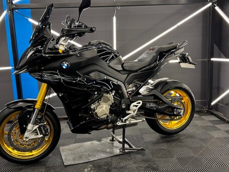 2017 BMW S 1000 XR, чёрный, 1200000 рублей, вид 2