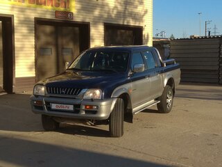 2000 Mitsubishi L200 III, синий, 900000 рублей, вид 2