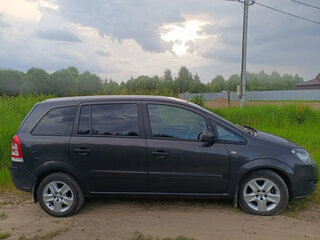 2013 Opel Zafira B Рестайлинг, серый, 815000 рублей, вид 4