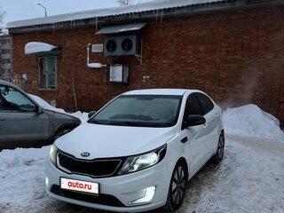 2014 Kia Rio 4-speed III, белый, 1300000 рублей, вид 1