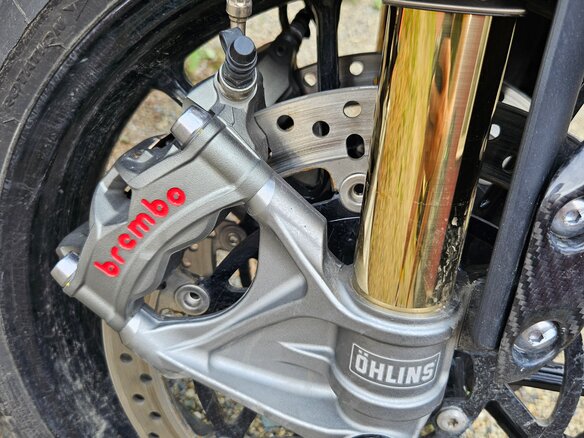 2023 Triumph Speed Triple, оранжевый, 1600000 рублей - вид 8