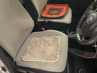 2013 Toyota Vitz III (XP130), серебристый, 780000 рублей, вид 5