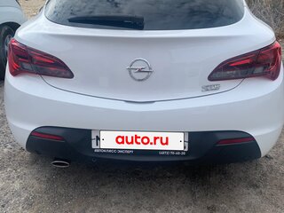 2014 Opel Astra GTC J Рестайлинг, белый, 900000 рублей, вид 3