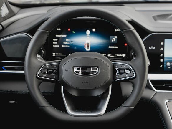 2026 Geely Monjaro I Рестайлинг, серый, 4855990 рублей - вид 14