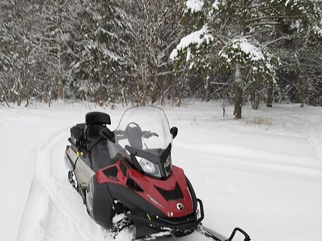 2011 BRP Ski-Doo Expedition SE 1200, красный, 1300000 рублей, вид 2