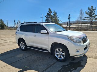 2010 Toyota Land Cruiser Prado 150 Series, белый, 3145000 рублей, вид 3