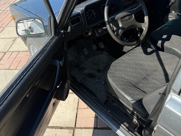 2010 Lada (ВАЗ) 2107, серый, 165000 рублей - вид 4