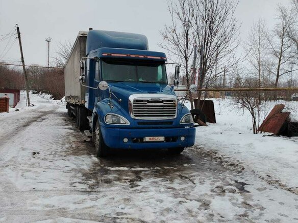 2003 Freightliner Century Class, синий, 1500000 рублей