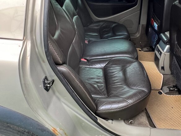 2000 Volvo V70 II, серый, 630000 рублей - вид 8