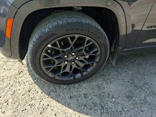 2026 Jeep Grand Cherokee V (WL) Рестайлинг, серый, 10490000 рублей, вид 3