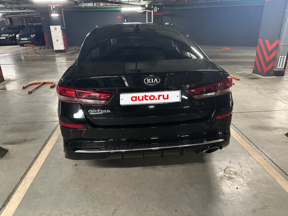2019 Kia Optima IV Рестайлинг, чёрный, 3000000 рублей - вид 3