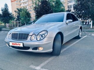 2004 Mercedes-Benz E-Класс 200 III (W211, S211), серебристый, 900000 рублей, вид 1