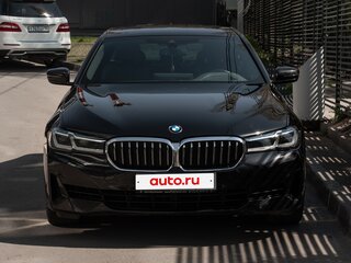 2020 BMW 5 серии 540i VII (G30/G31/G38) Рестайлинг, чёрный, 5300000 рублей, вид 4