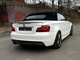 2011 BMW 1 серии 120i I (E82/E88) Рестайлинг 2, белый, 1680000 рублей, вид 5