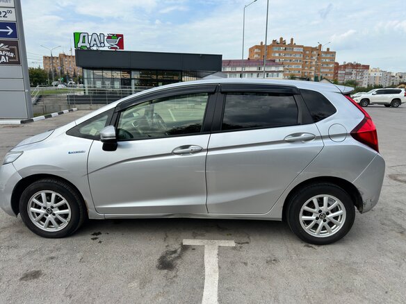 2015 Honda Fit III, серебристый, 850000 рублей - вид 4
