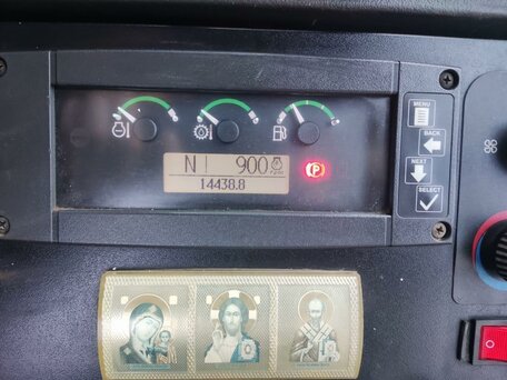 2011 John Deere 325J, жёлтый, 5200000 рублей, вид 3