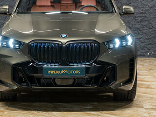 2026 BMW X5 40i IV (G05/G18) Рестайлинг, золотистый, 16690000 рублей, вид 3