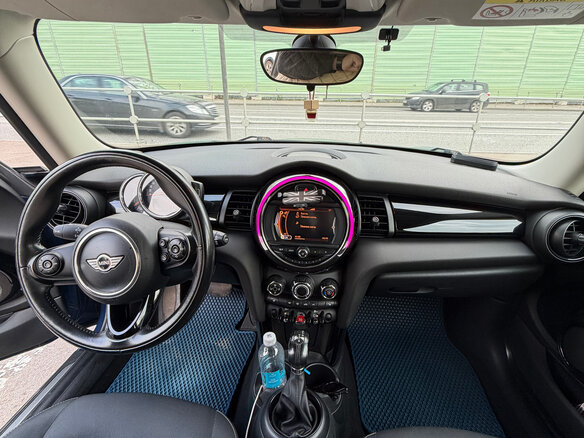 2018 Mini Hatch Cooper III (F55/F56), синий, 1750000 рублей - вид 6